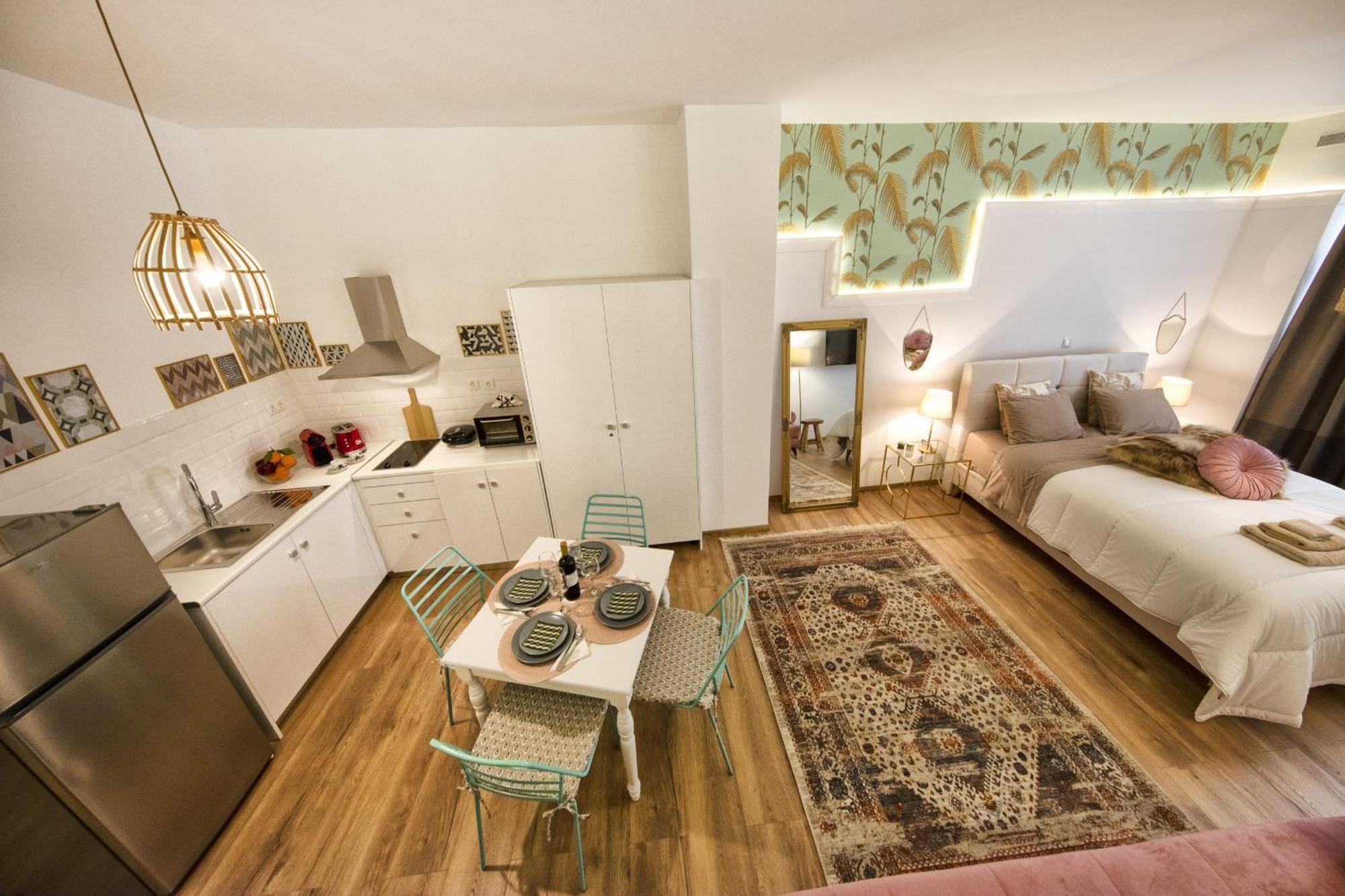42 négyzetméteres stúdió Apartman 1 fürdőszobával Omonia területén Athén Kültér fotó